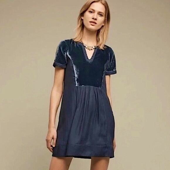 Maeve Dresses & Skirts - EUC Maeve Ingrid Velvet Mini Dress